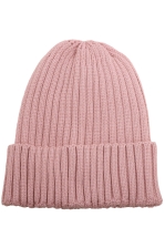 Ribbad barnmössa med uppvikt kant