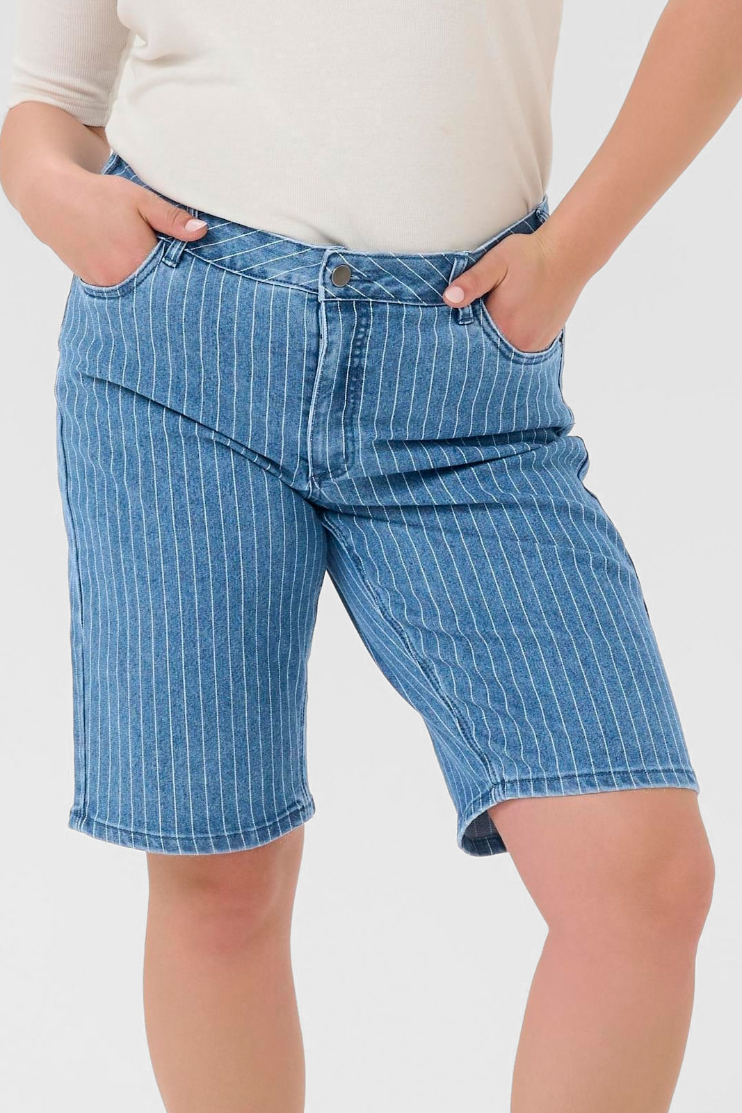 Kcreeca Bermuda Shorts