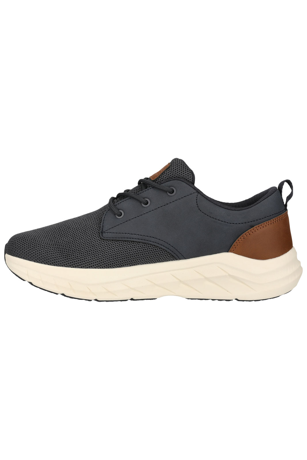 Vallo M Wide Fit Shoe