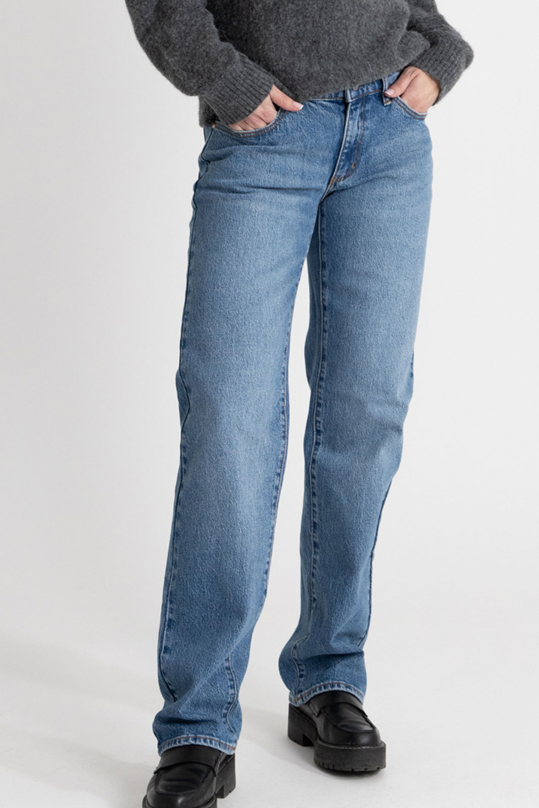 99 Low Straight Erin