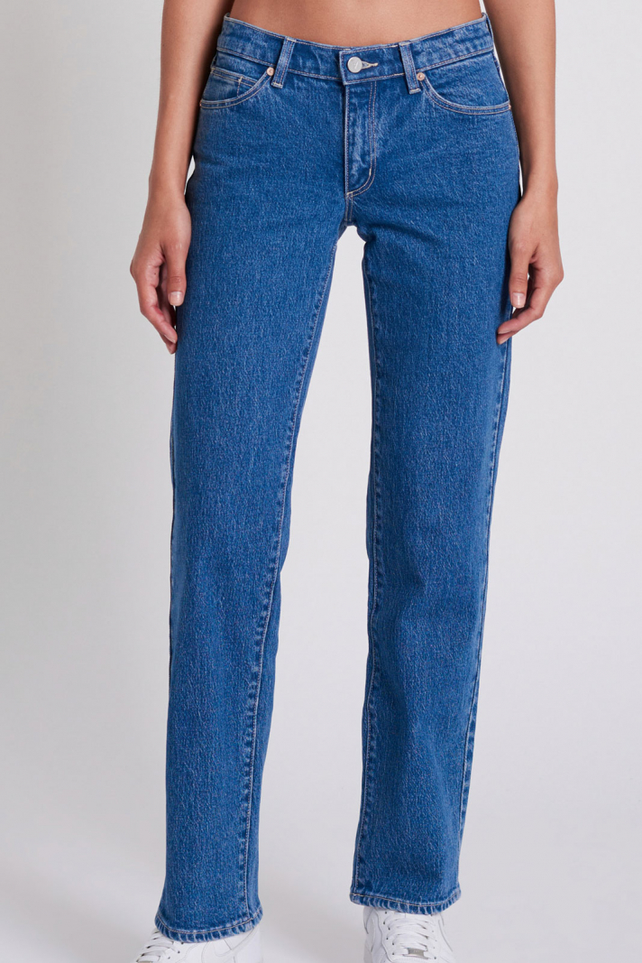 A 99 Low Straight Cecilia