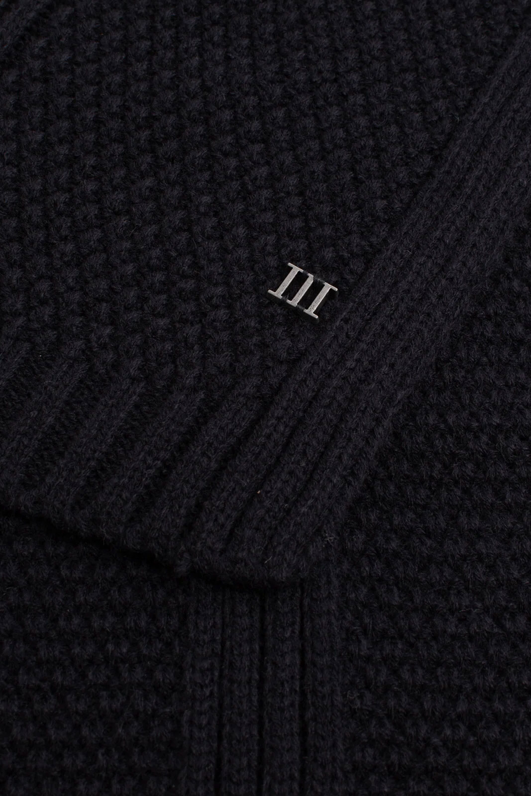 Jairo | Structured Scarf