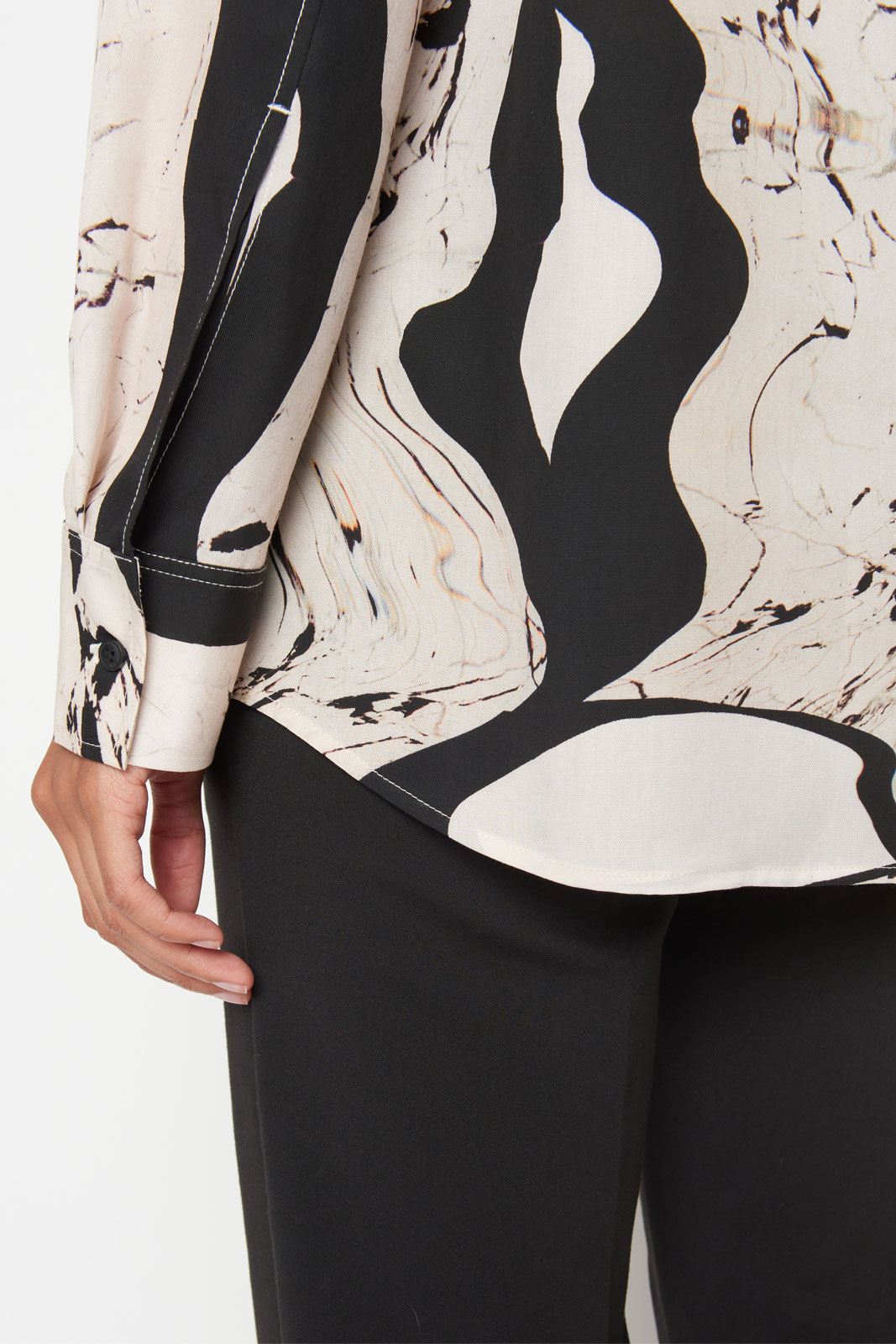 Narkisa X. S69972 A22